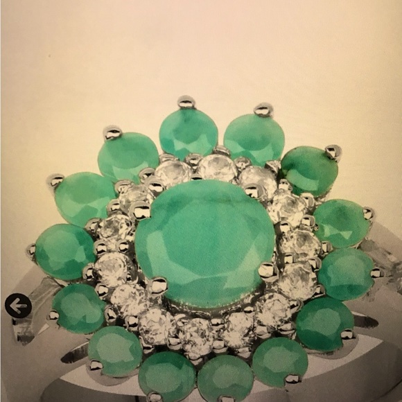 Beautiful women’s white gold emerald & topaz size 8 designer ring - Picture 1 of 3